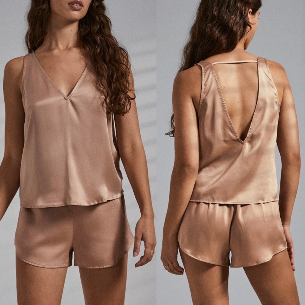 NWOT Lunya washable silk tank set